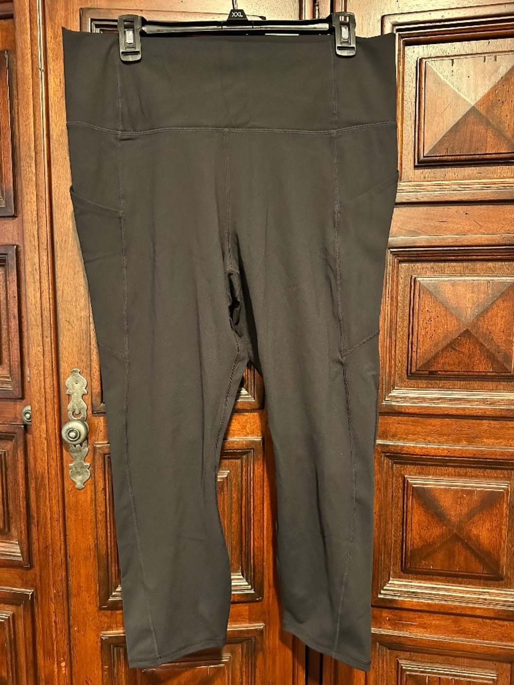 1X Women's FABLETICS Oasis High-Waisted POCKET CAPRI UPF 50+ sun protection